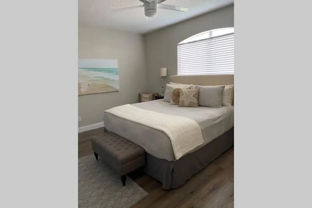 Beach Jewel 5Bd-3 1/2 Bath -5 Min Walk To Beach! Destin